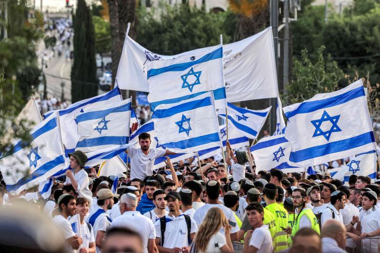 مسيرة الأعلام تستفز الفلسطينيين 