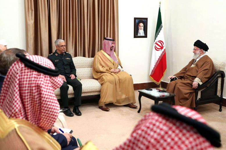 جهود سعودية لتجنيب المنطقة مخاطر التصعيد 