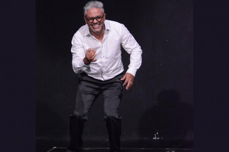 'البحث عن الياسمين'