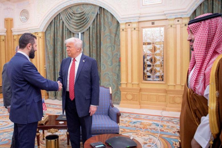 ادارة ترامب تضغط على الشرع لتطبيع العلاقات مع اسرائيل