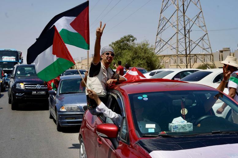 قافلة الصمود طرحت الوصول لرفح عبر البحر