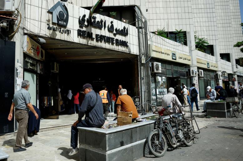 رفع العقوبات خطوة رئيسية نحو الانتعاش الاقتصادي لسوريا