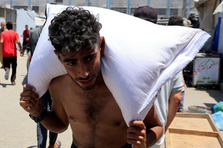 الغزيون يدفعون حياتهم ثمنا للحصول على مساعدات 