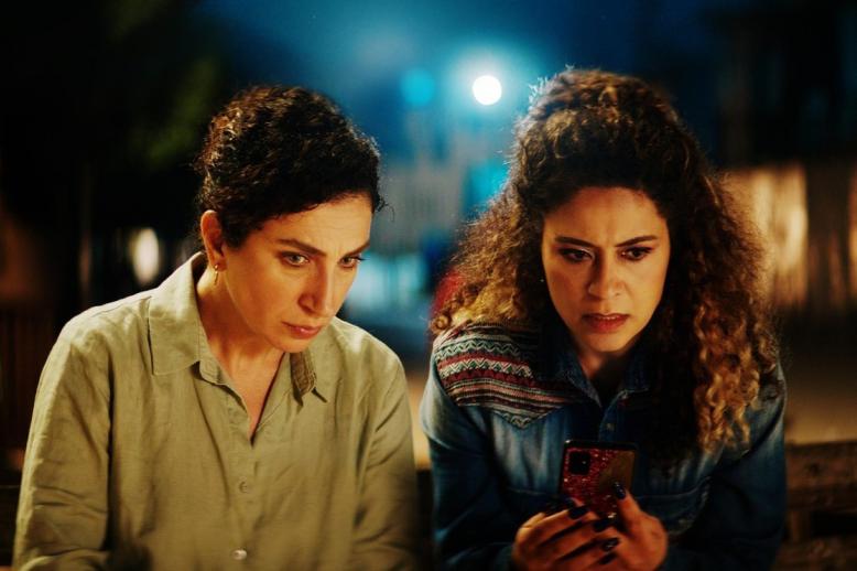 'شكرا لأنك تحلم معنا'