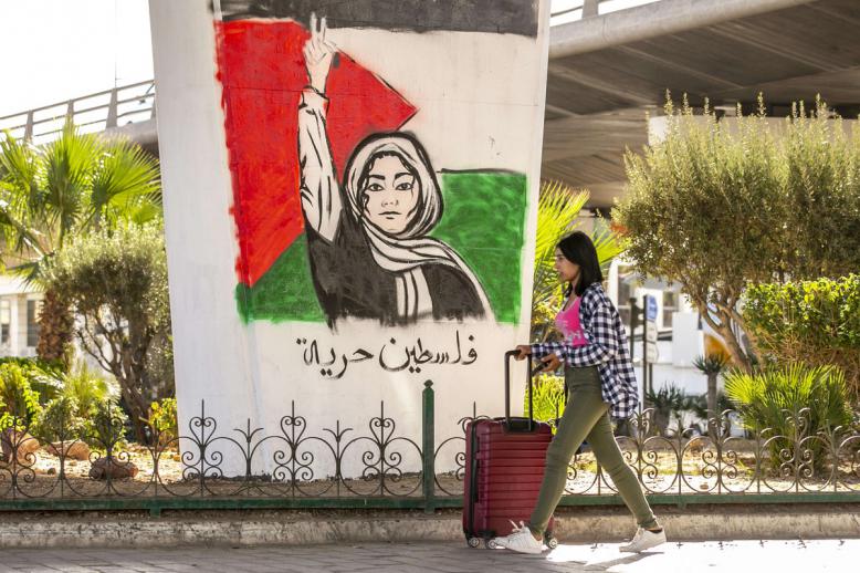 القضية الفلسطينية تدار في غرف المؤتمرات وممرات التمويل