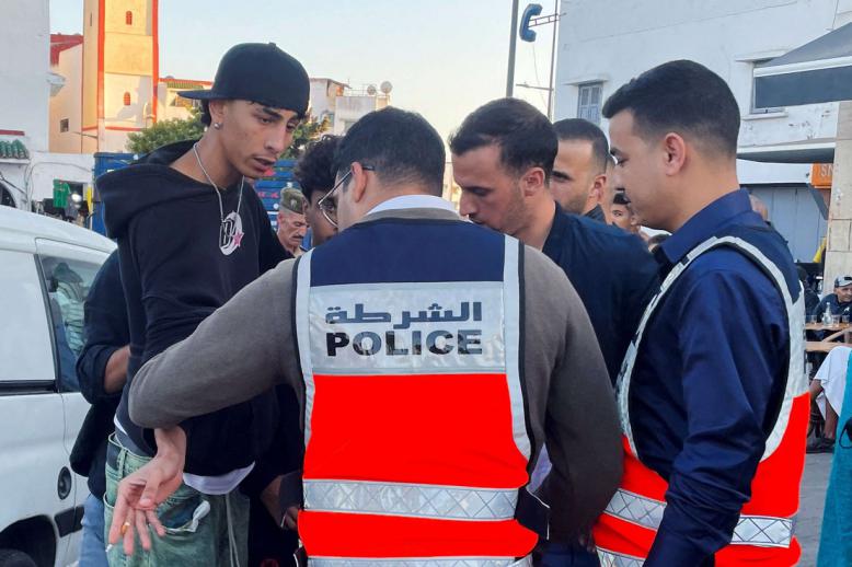 لا يجب أن يتحول الاحتجاج من وسيلة للتعبير إلى تهديد للاستقرار