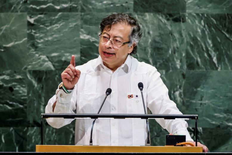 غوستافو بيترو  ينتصر للحق الفلسطيني