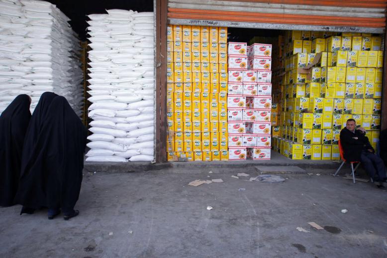 موائد العراقيين باتت امتدادًا مباشرًا لمصانع الجارتين تركيا وايران