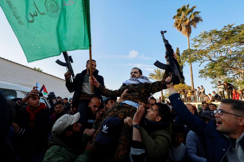 سلاح المقاومة تحول الى معضلة بعد هدنة غزة