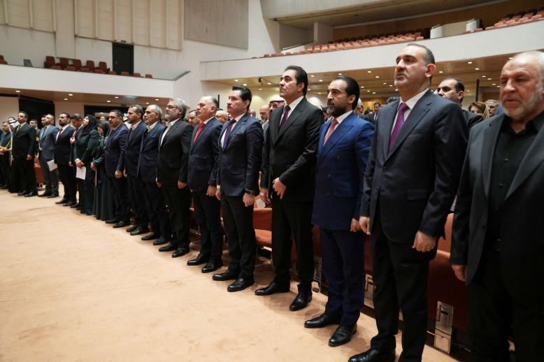 العراقيون يتساءلون: هل تمثل النخبة السياسية مصالحهم أم تمثل مصالحها