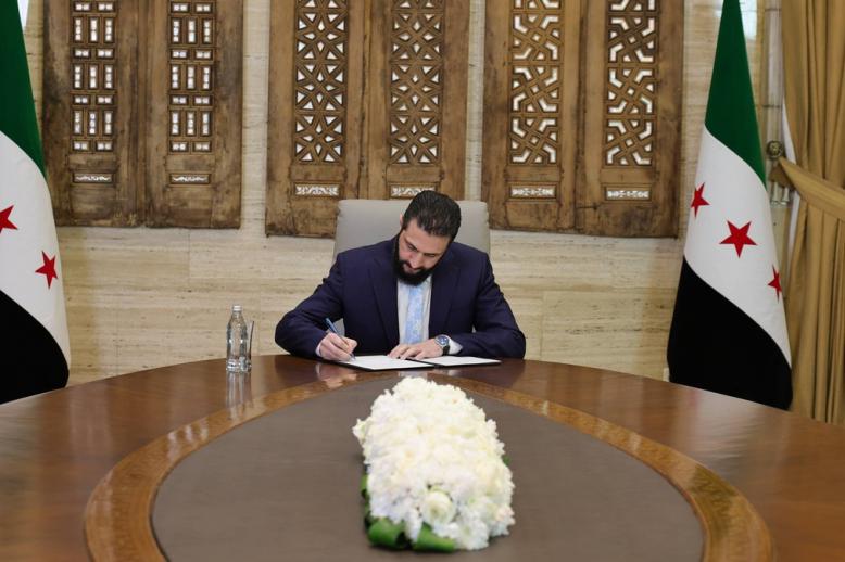 الشرع يوقع اتفاق دمج قسد ووقف اطلاق النار