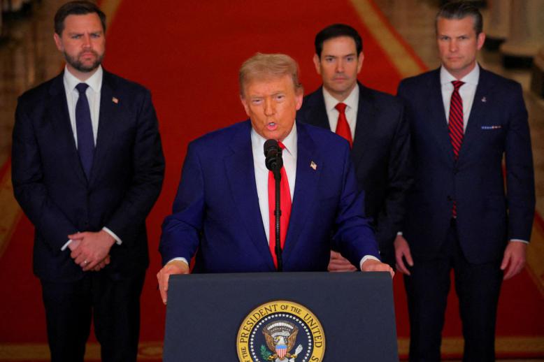 ترامب يناور للضغط على طهران