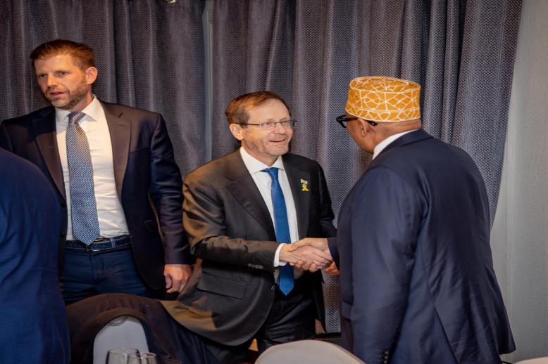 تقارب يثير مخاوف دول المنطقة 