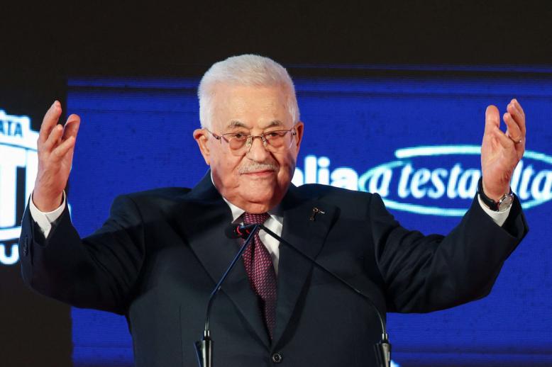 حماس تتهم محمود عباس بالرضوخ لضغوط خارجية لاقصائها