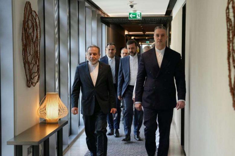 واشنطن وطهران تحتاج لعقد صفقة سياسية في مفاوضات مسقط