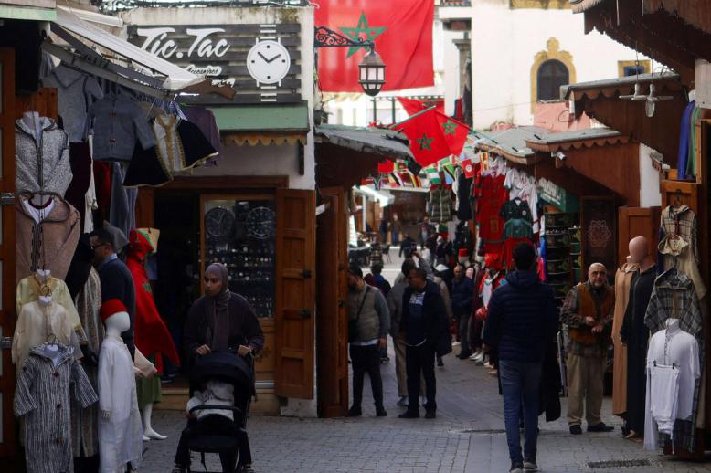 التجار والزبائن وجدوا أنفسهم أمام سوق متذبذبة