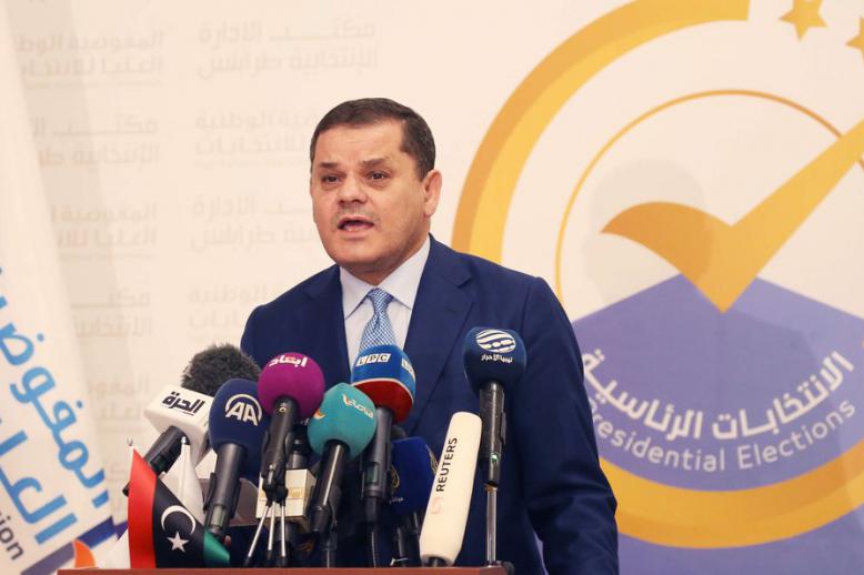 الدبيبة يسعى لاستقطاب خزان انتخابي برز خلال تشييع جثمان سيف الاسلام