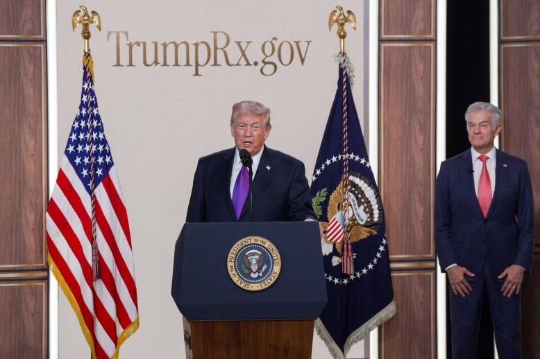 ترامب لا يصغي إلا لنفسه  