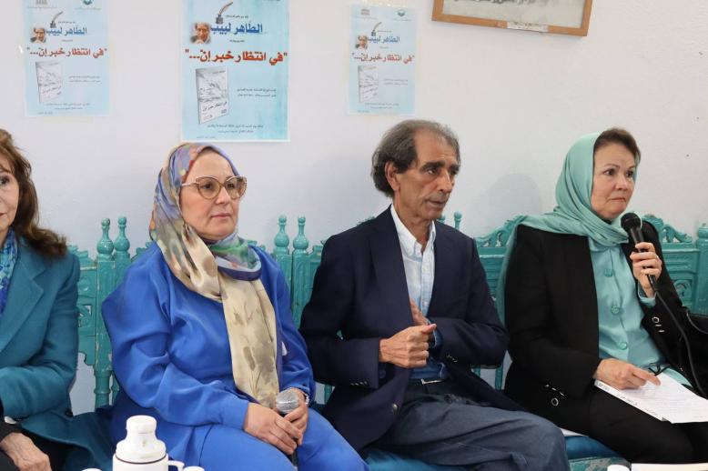 لقاء مع الطاهر لبيب