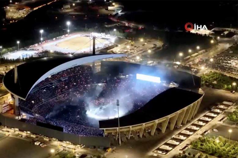 118,000 fans attended the concert