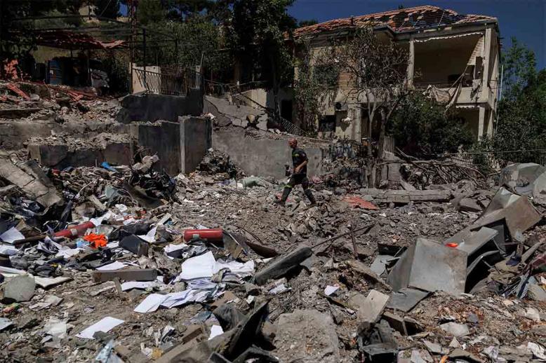 Israel has rejected calls to withdraw its forces from southern Lebanon