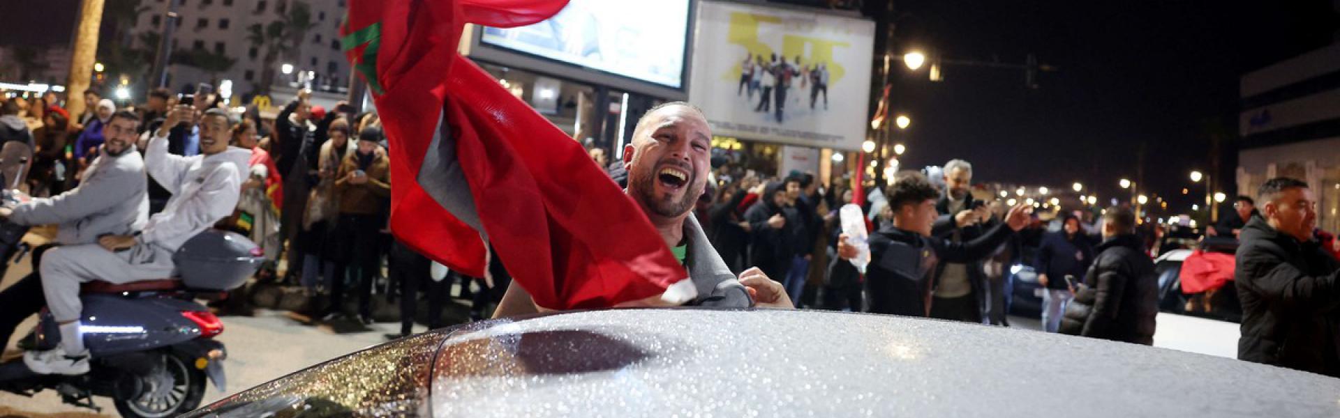 فرحة عامة تعم مدن المغرب عقب تأهل المنتخب للدور النهائي