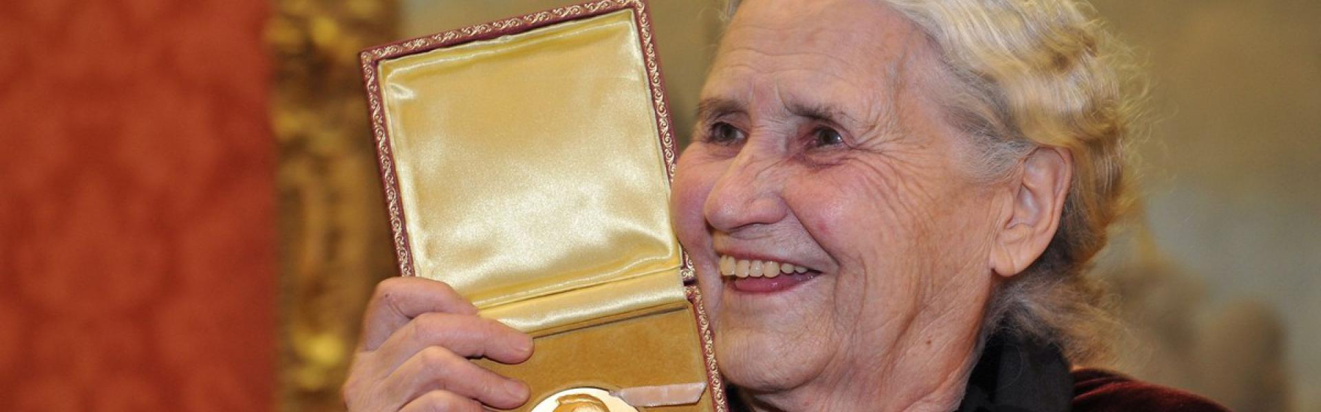 قصص دوريس ليسينغ قراءة للتاريخ