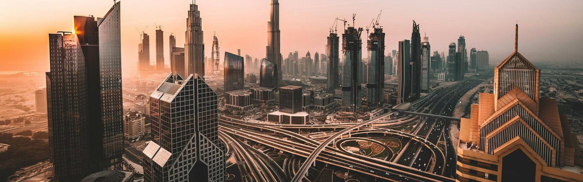 الإمارات تتصدر المشهد الاستثماري الدولي