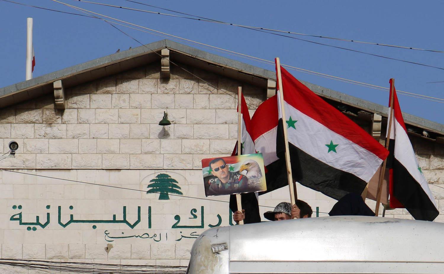 لاجئون سوريين في لبنان يتهيئون للعودة إلى بلادهم