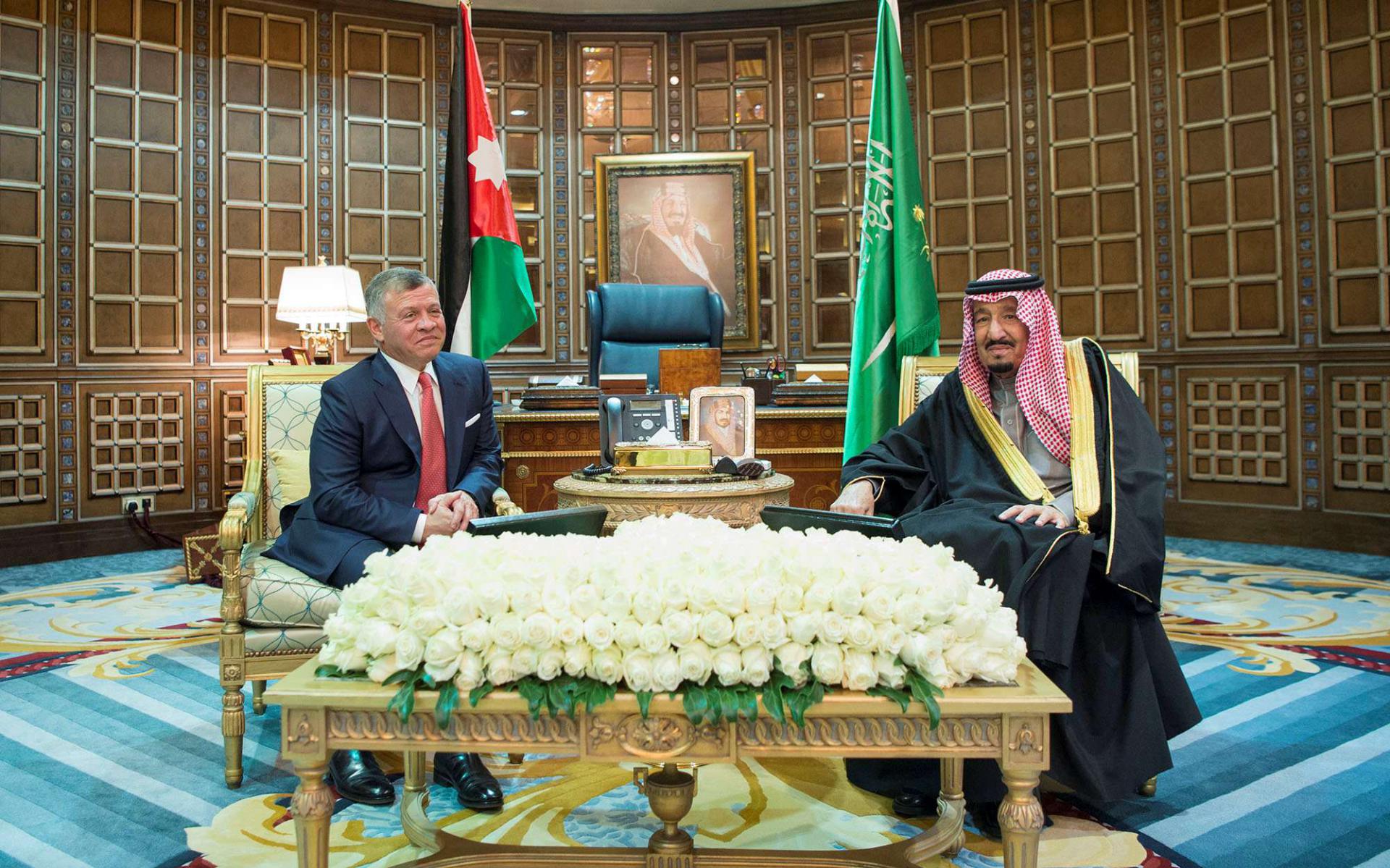العاهل السعودي الملك سلمان بن عبدالعزيز والعاهل الأردني الملك عبدالله الثاني