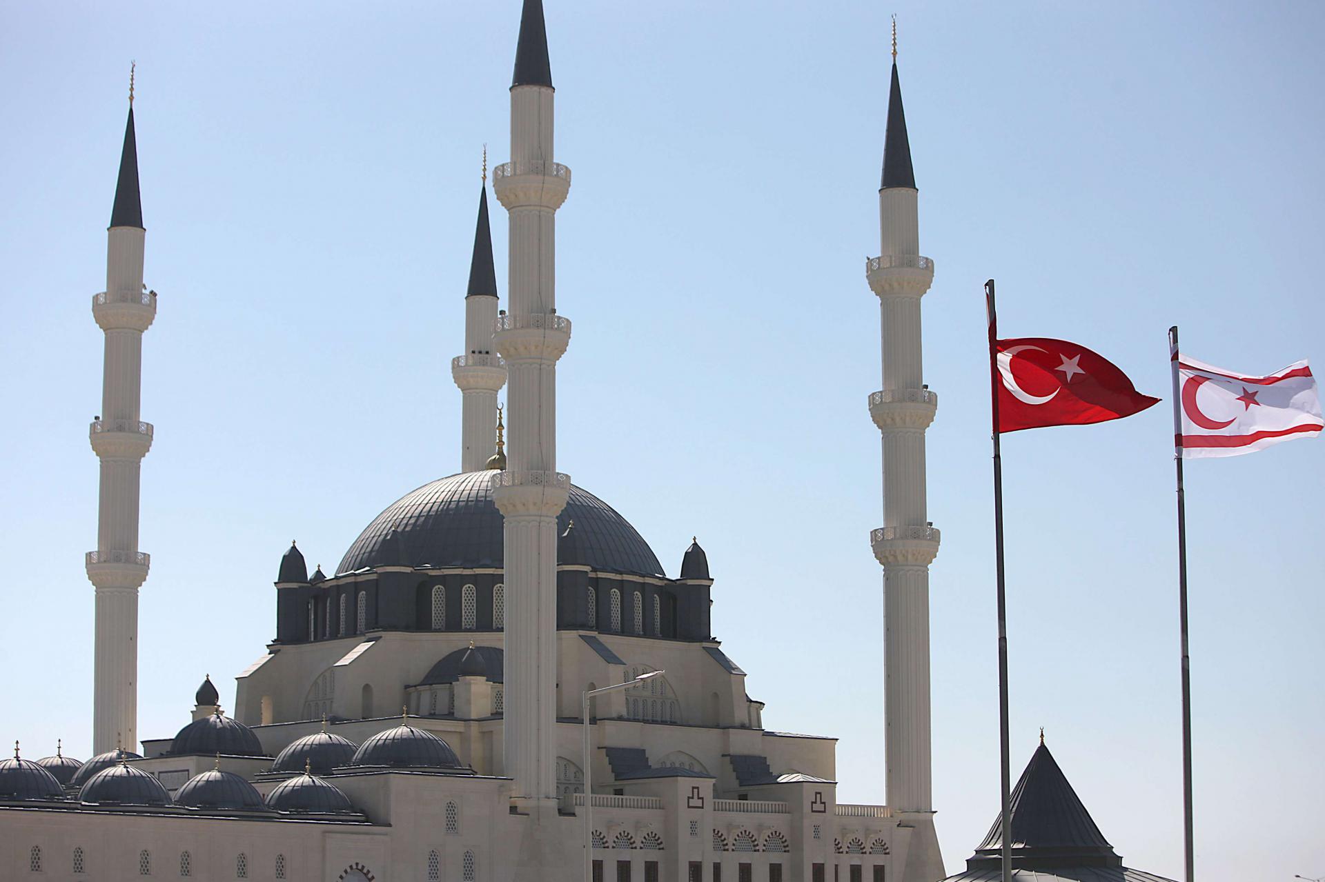 تركيا تريد تغييرة هوية القبارصة الأتراك