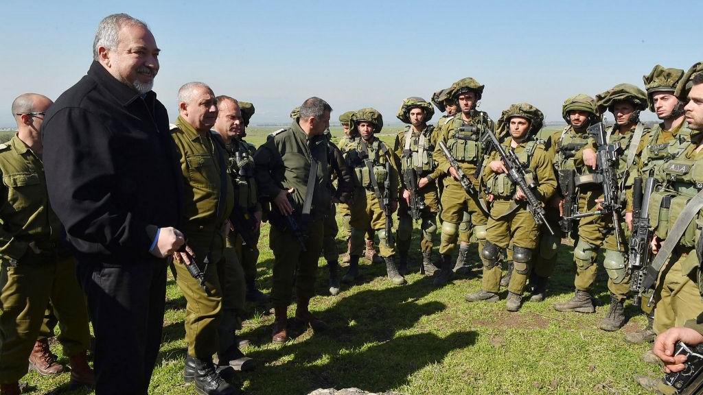 وزير الدفاع الإسرائيلي افيغدور ليبرمان في جولة بالجولان المحتل