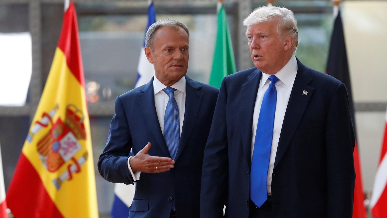 رئيس المجلس الأوروبي دونالد توسك والرئيس الأميركي دونالد ترامب