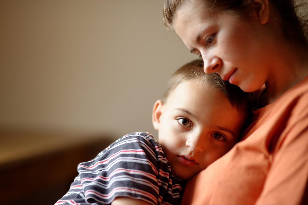 اكتئاب الأمهات يلقي ظلالا قاتمة على الأولاد