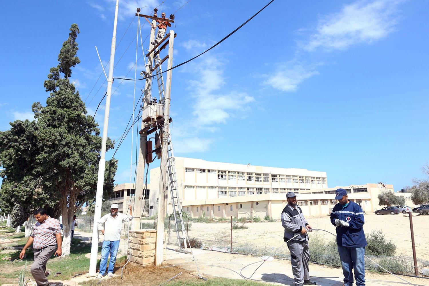 انقطاعات مستمرة للكهرباء تعطل الحياة في ليبيا