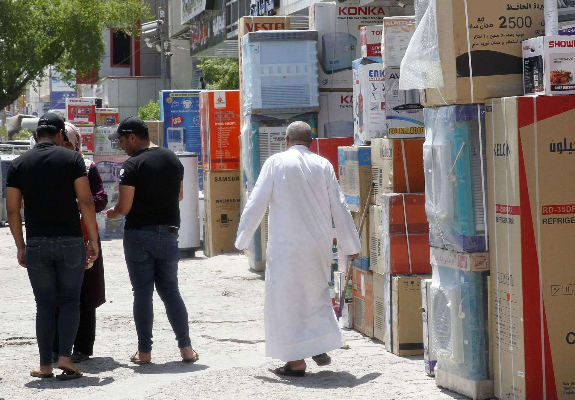 العراقيون يدفعون ثمن سياسة المحاور لبغداد