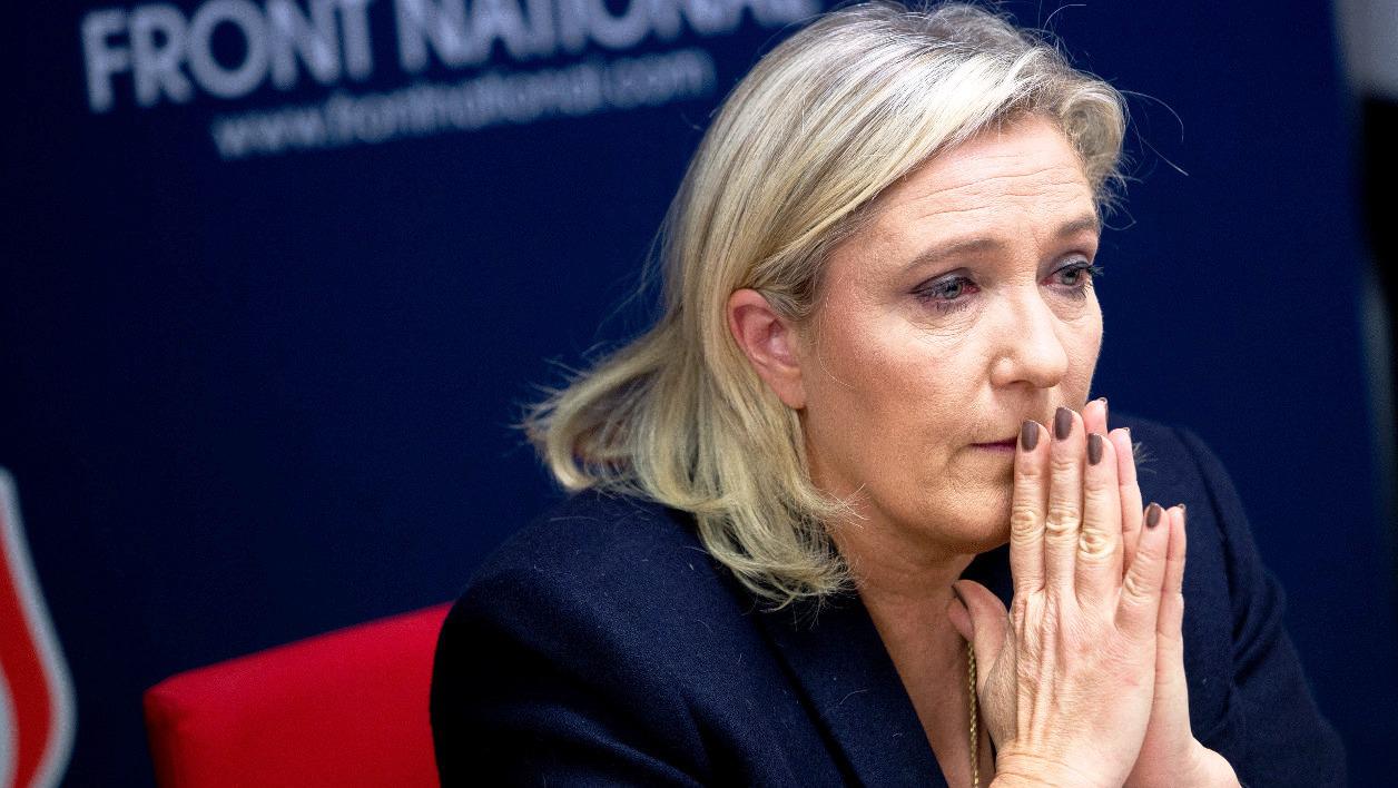 مارين لوبن زعيمة اليمين المتطرف في فرنسا