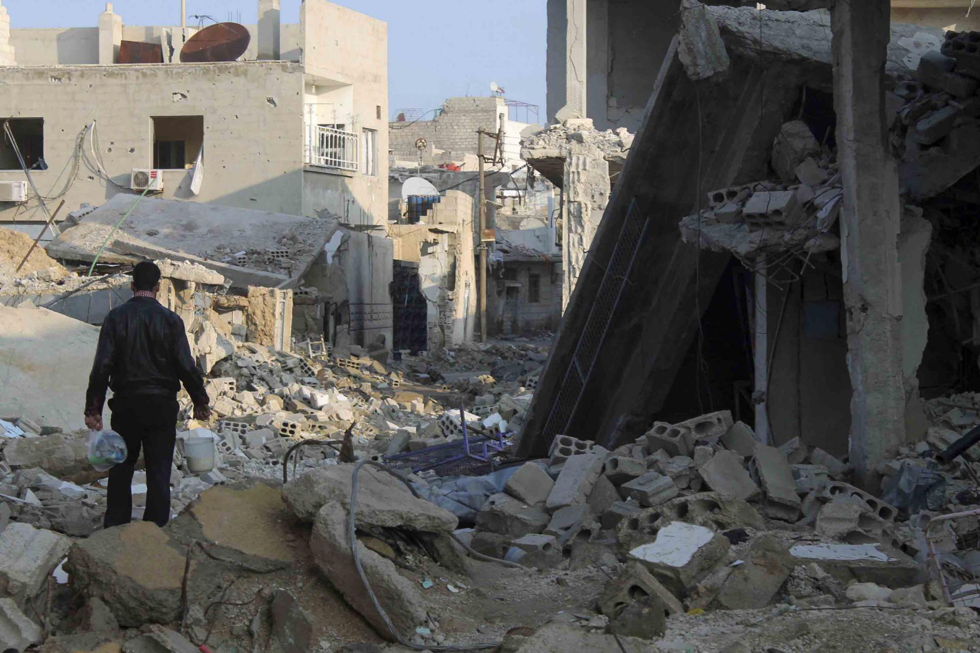 سنوات طويلة لاعادة الاعمار