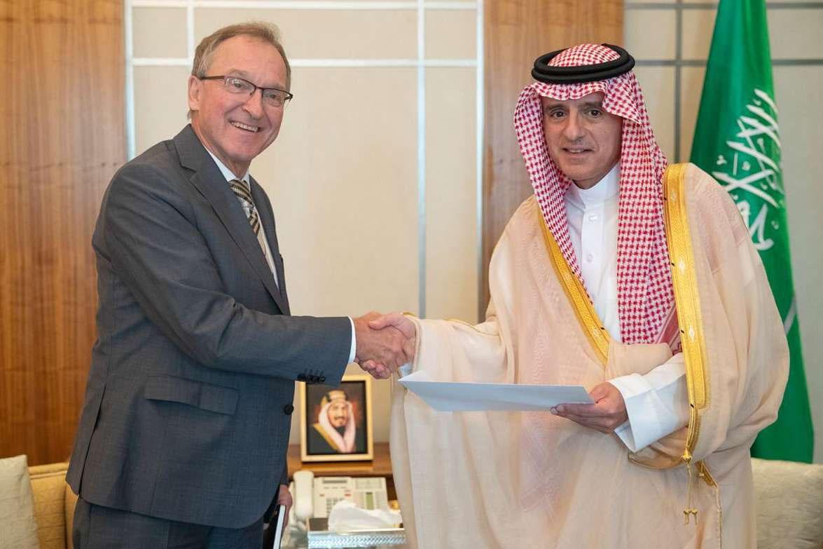Saudi Foreign Minister Adel Al-Jubeir (R) shakes hands with German Ambassador to Saudi Arabia Joerg Ranau during their meeting in Riyadh