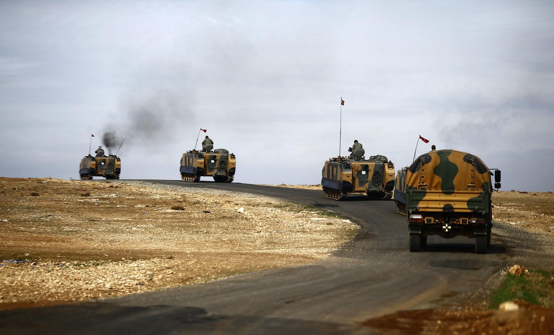 تركيا دفعت بالمزيد من التعزيزات العسكرية إلى سوريا استعدادا للهجوم على الوحدات الكردية