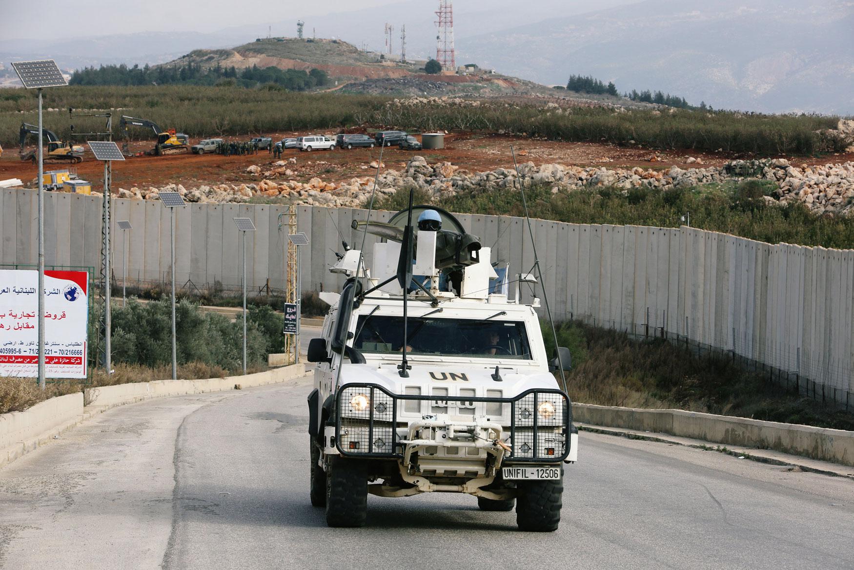 دوريات مكثفة لقوة اليونيفيل والقوات اللبنانية مع استنفار اسرائيلي عند الخط الأزرق