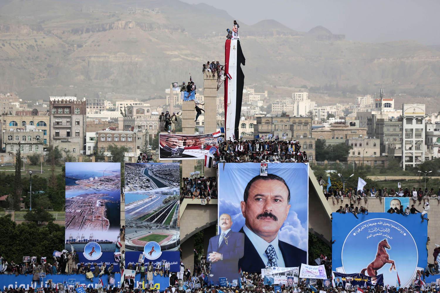 يمنيون يحتفلون في صنعاء بتأسيس "المؤتمر الشعبي العام" في اكتوبر 2017