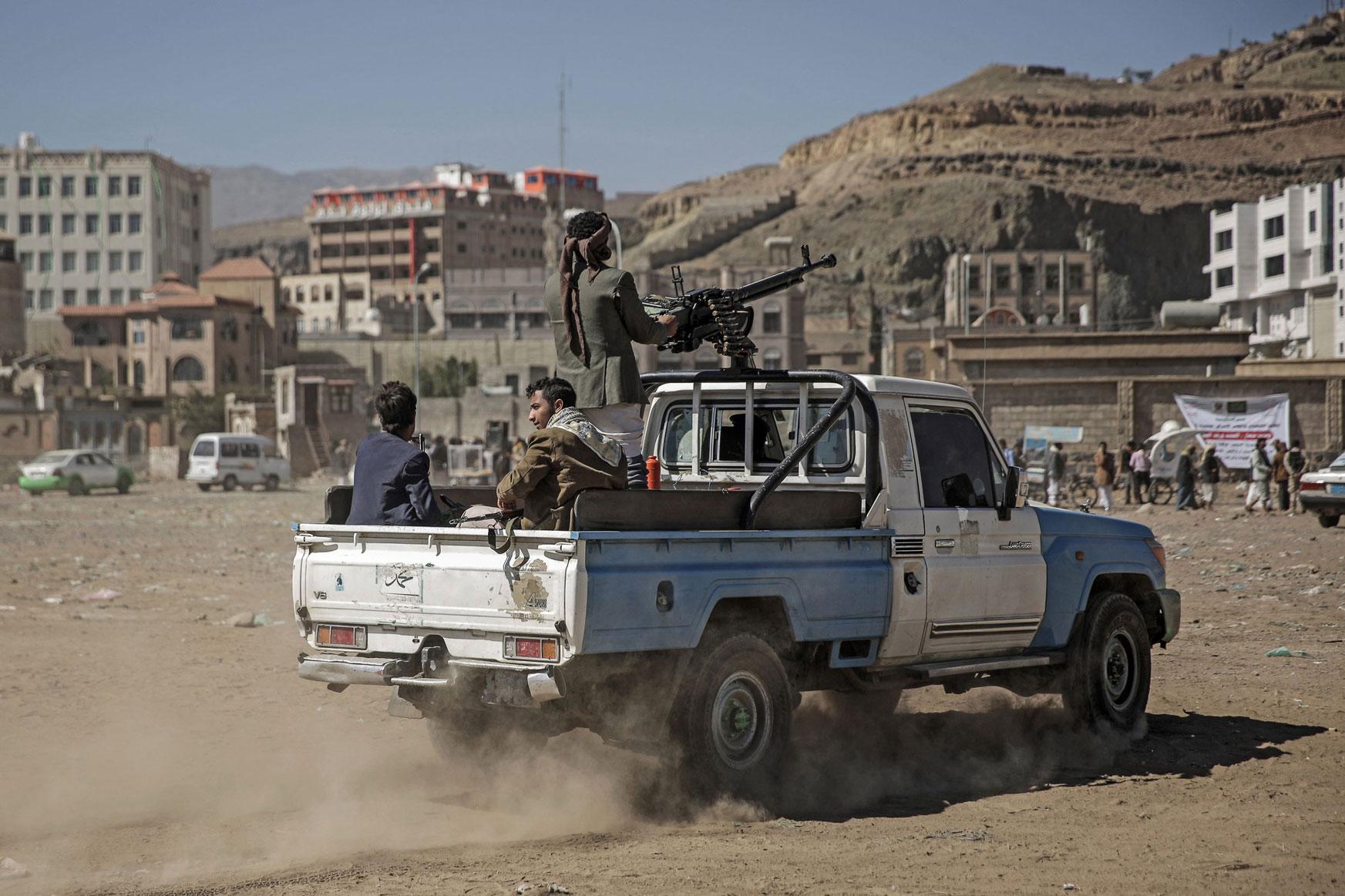 الحوثيون يضعون اتفاقيات السويد على حافة الانهيار