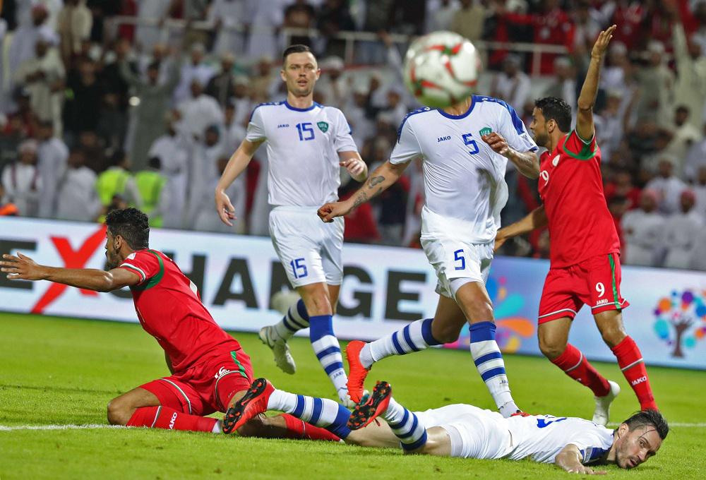 عمان وأوزبكستان في كأس آسيا 