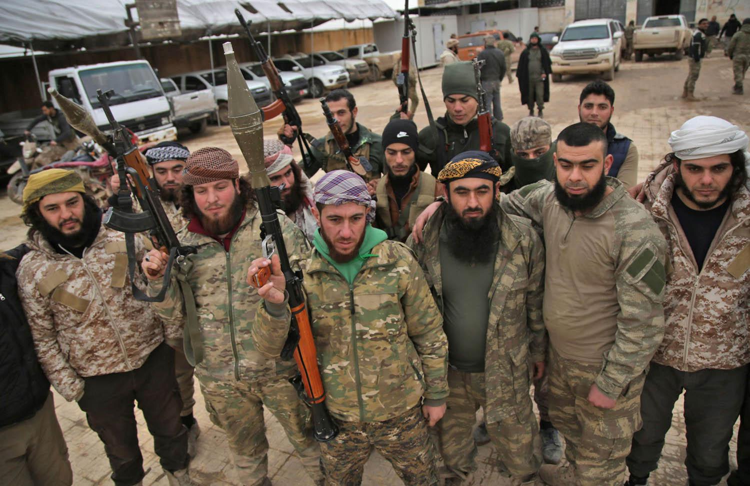 مقاتلون اسلاميون مدعومون من تركيا في ريف حلب
