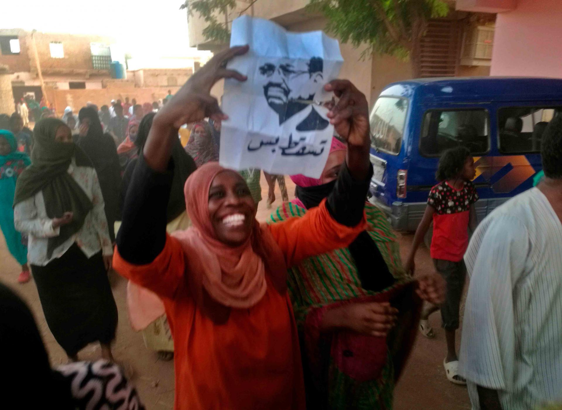 مطالب بلإفراج عن النساء اللواتي اعتقلن خلال التظاهرات