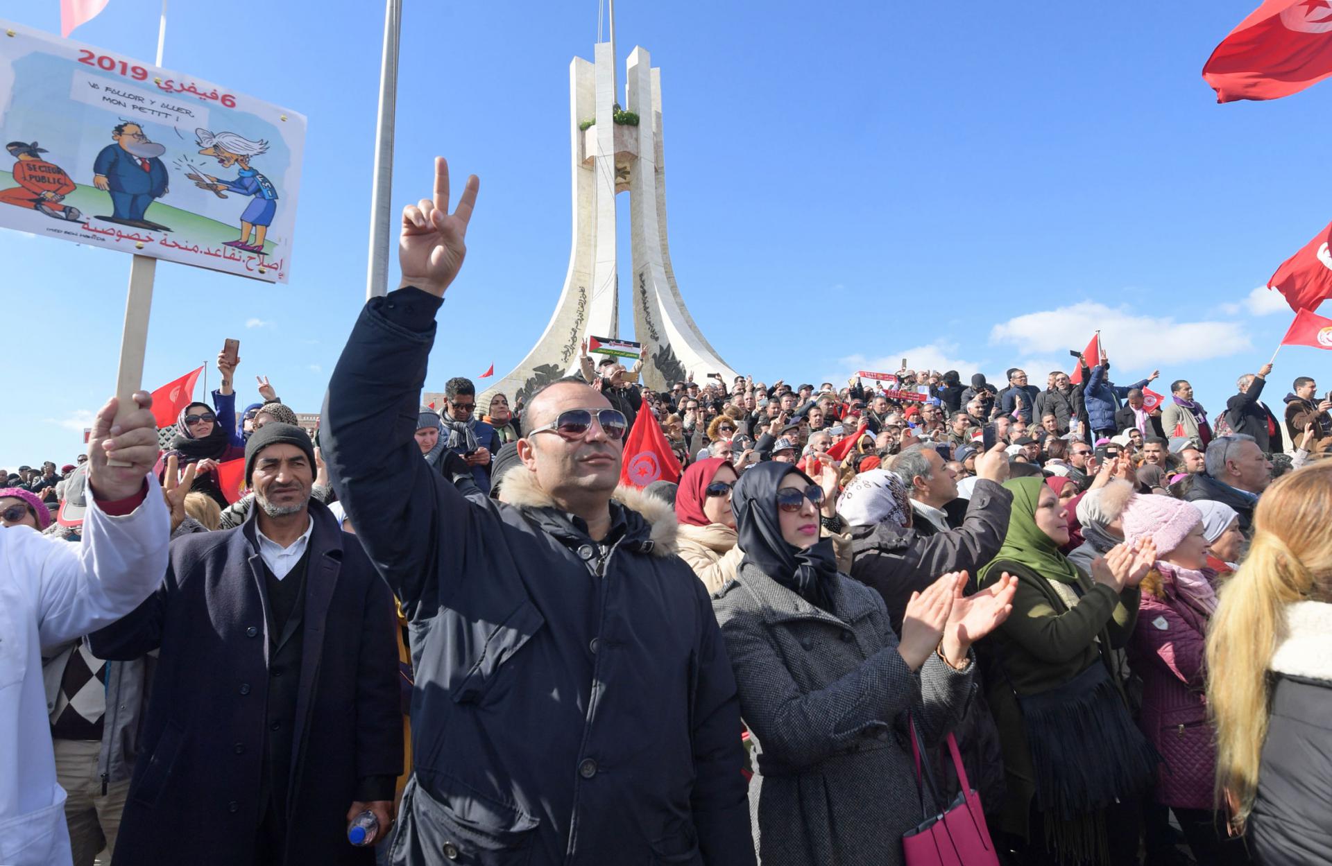 احتجاجات أساتذة تونس