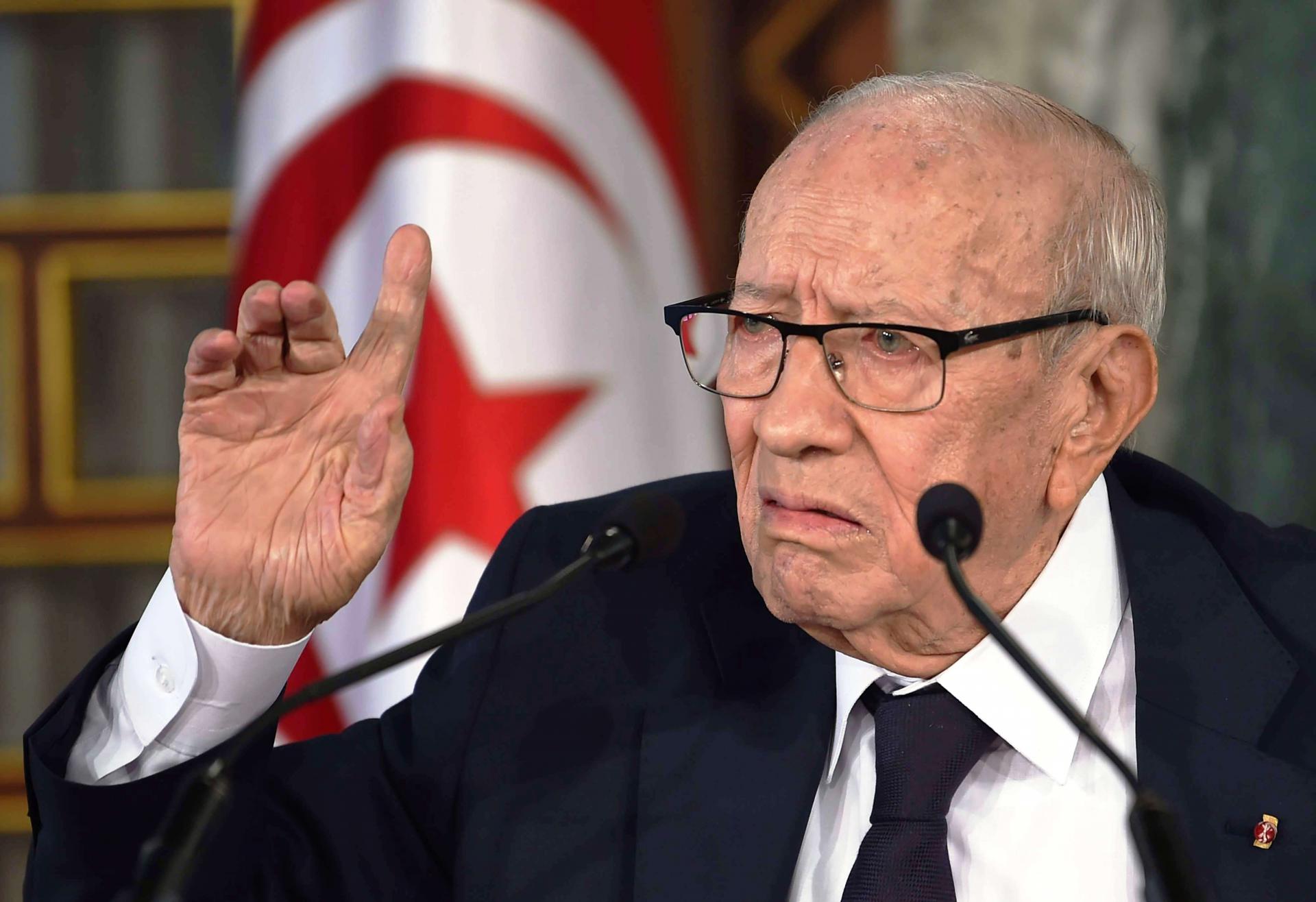 الأزمة السياسية في تونس