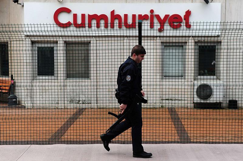 مقر صحيفة جمهوريت التركية المعارضة
