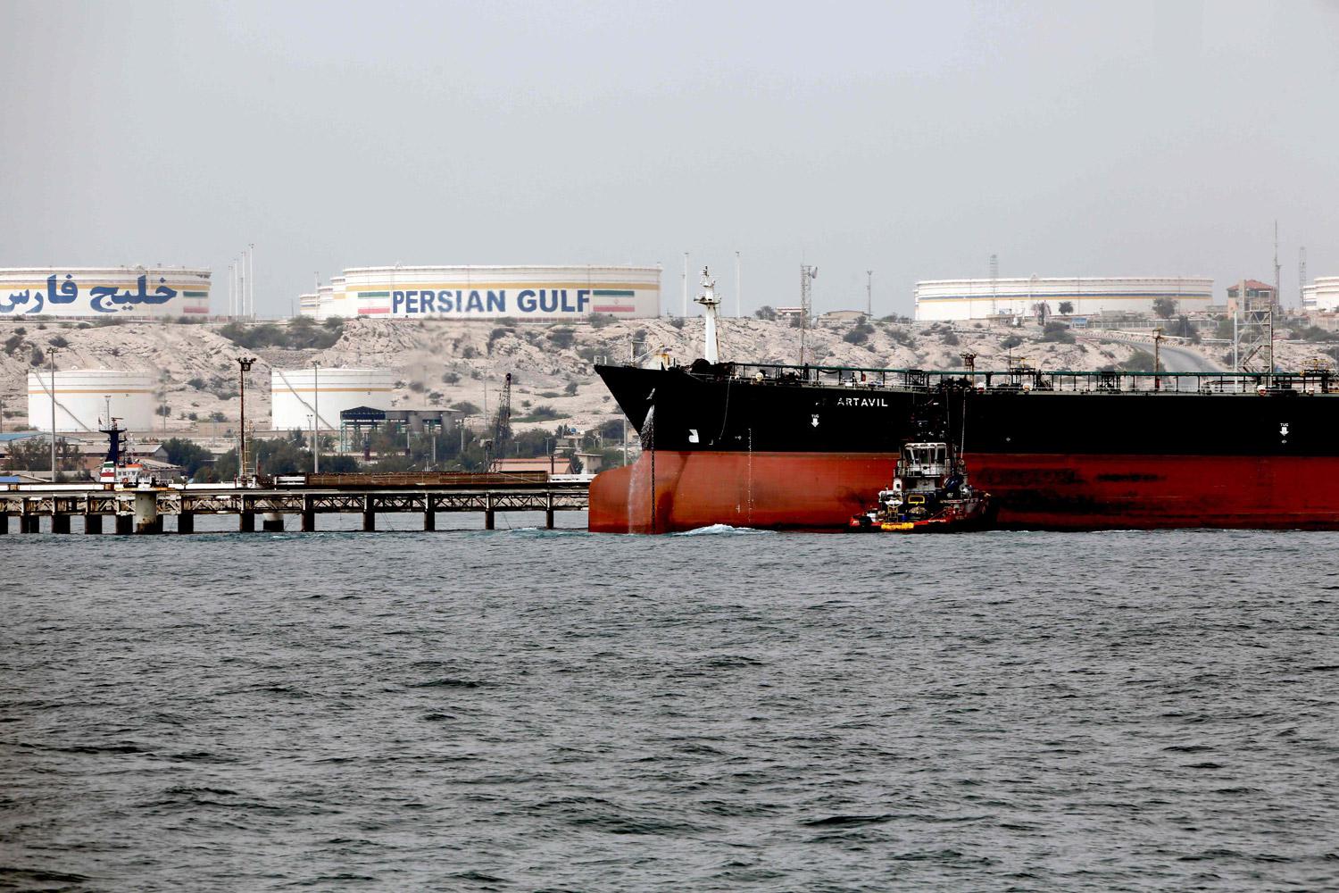 واشنطن تسعى لوصول صادرات إيران النفطية إلى الصفر